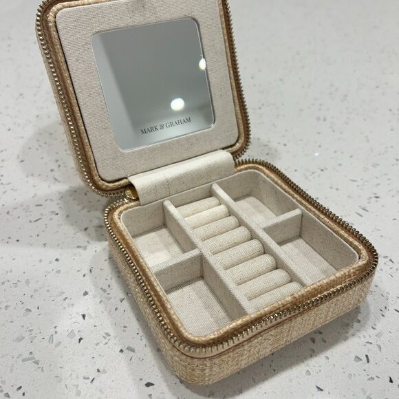 Mark & Graham Raffia Travel Jewelry Case - Picture 8 of 9